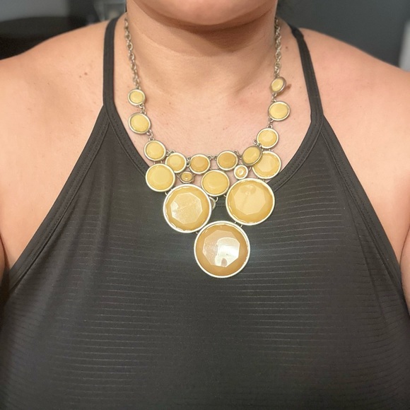 Peachy Orange Faux Gemstone Statement Necklace - Picture 4 of 4